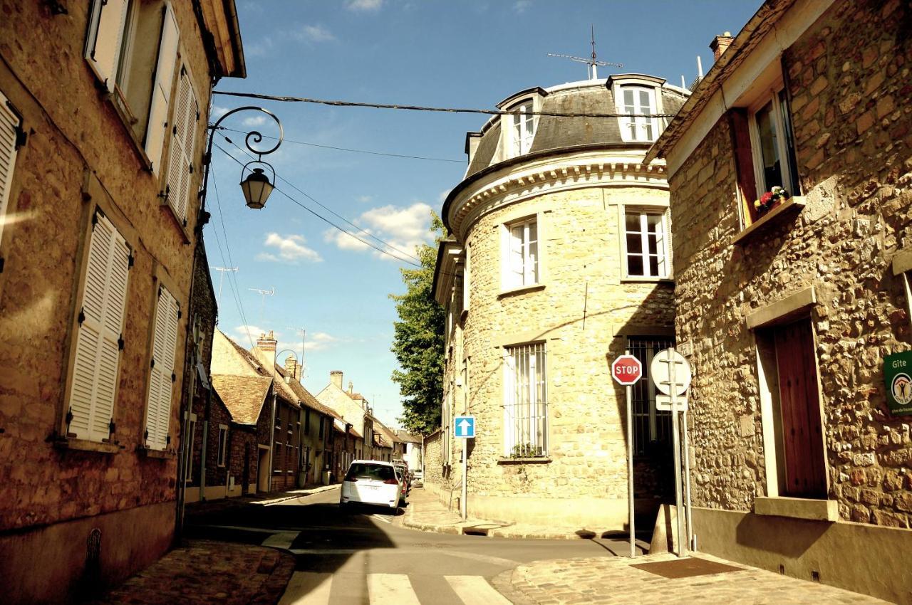 Appartement En Plein Coeur De Milly-La-Foret Eksteriør billede